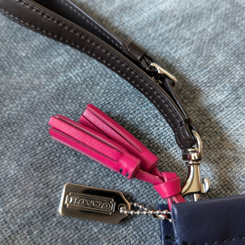 Coach Legacy Pink and Blue Clutch. - Picture 10 of 10